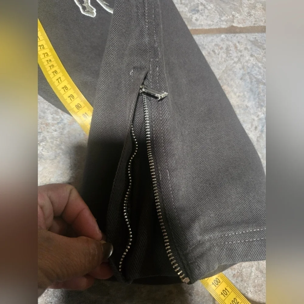 Maniere De Voir Charcoal Graphic Cargo Pants